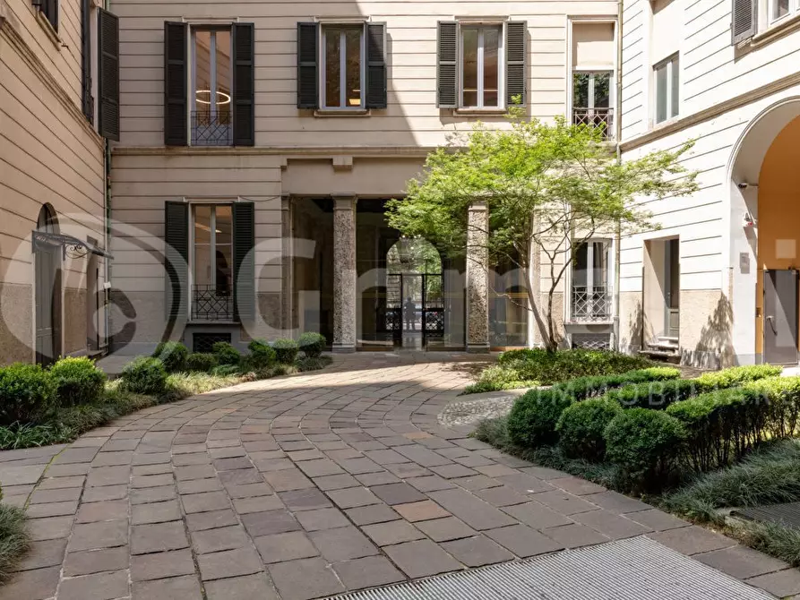 Immagine 9 di Ufficio in affitto  in Via Foro Buonaparte, 12 a Milano