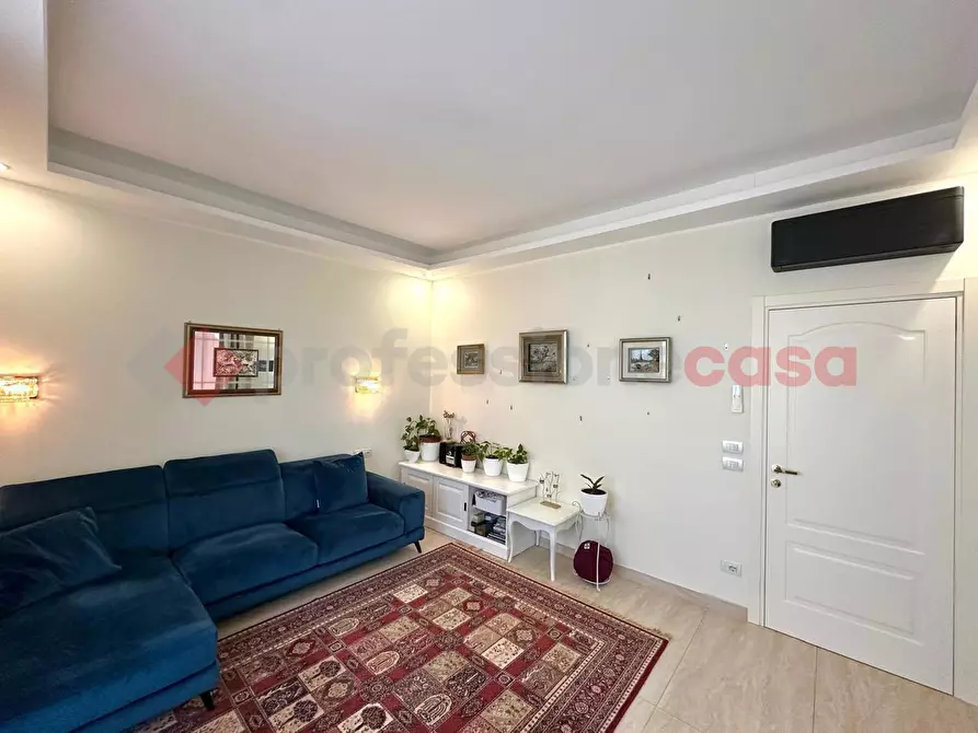 Immagine 25 di Villa in vendita  in Via Delle Robinie a Opera