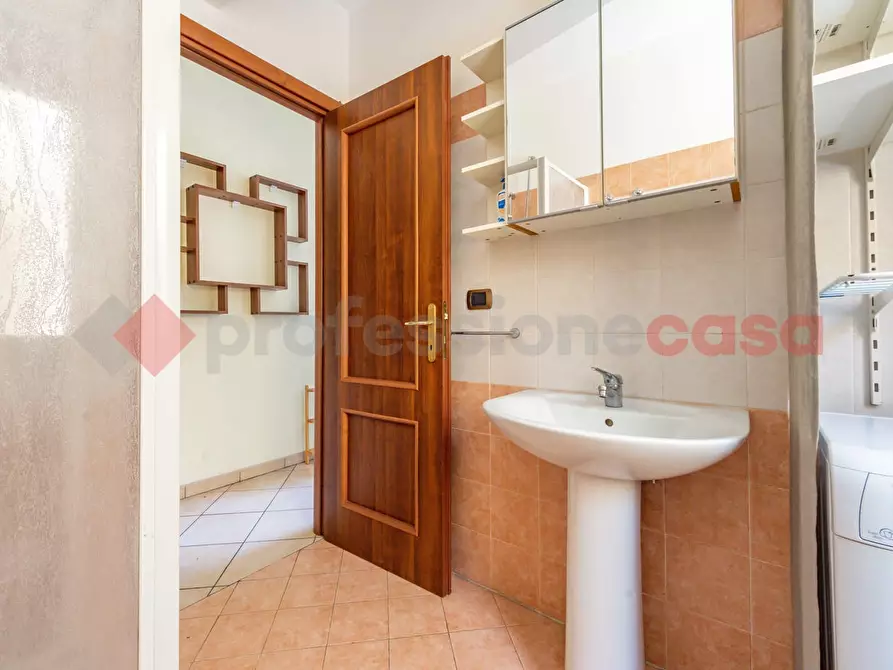 Immagine 13 di Appartamento in vendita  in Via delle Passiflore, 19 a Roma