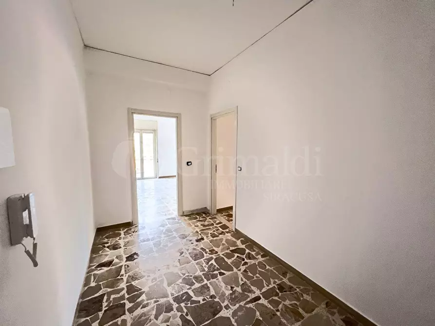Immagine 2 di Appartamento in vendita  in Via PaternÃ² a Siracusa