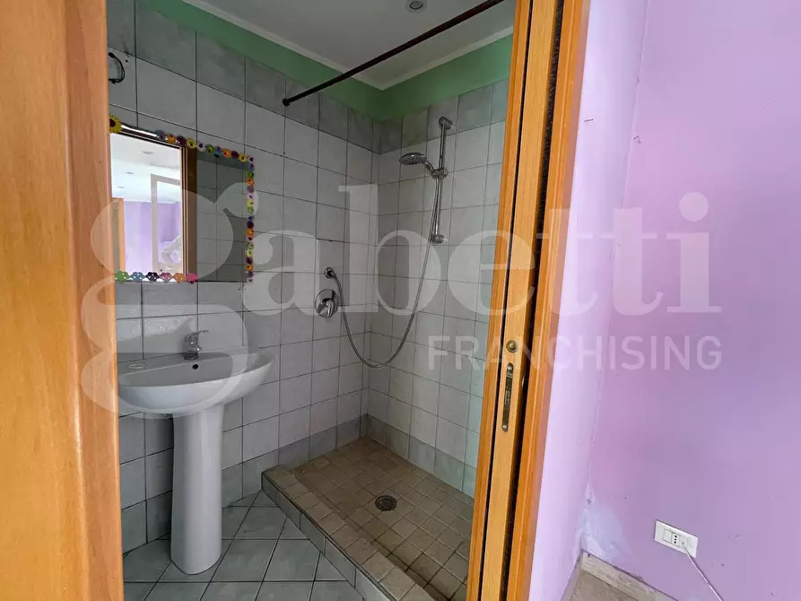 Immagine 11 di Magazzino in vendita  in Via Atratina, 99 a Gaeta