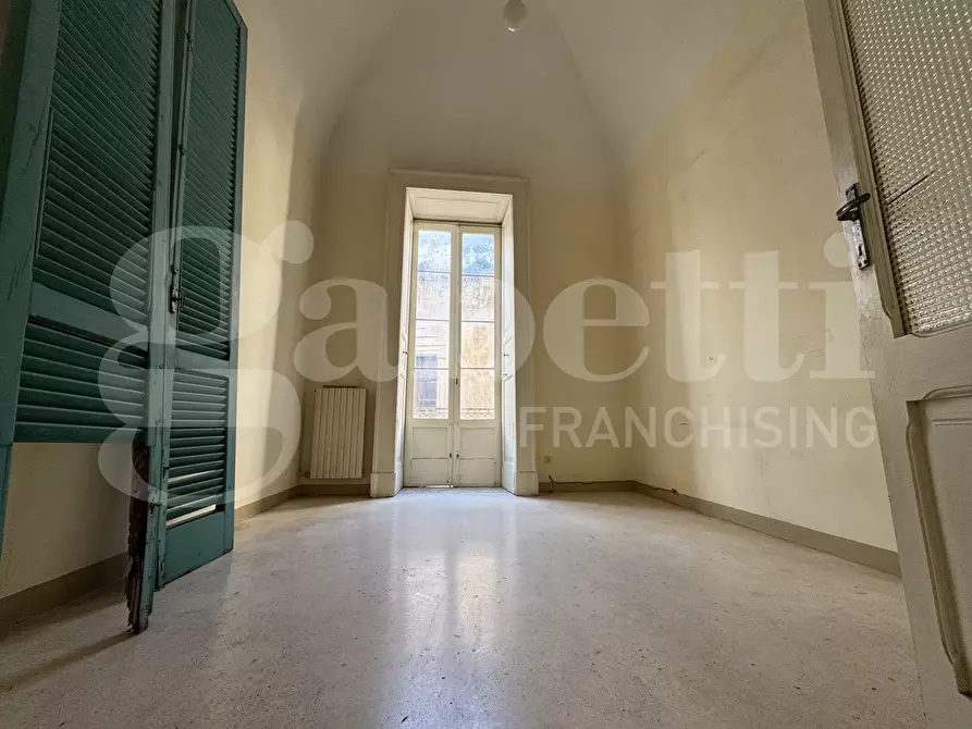 Immagine 16 di Appartamento in vendita  in Via Corte dei Guarini, 11 a Lecce