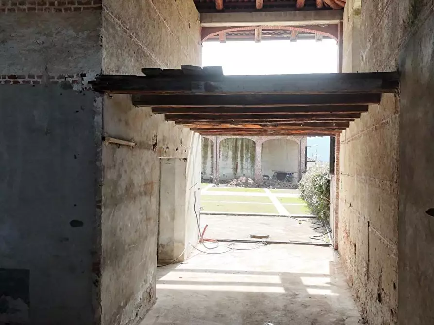 Immagine 17 di Rustico / casale in vendita  in Via Maria Vittoria a Reano
