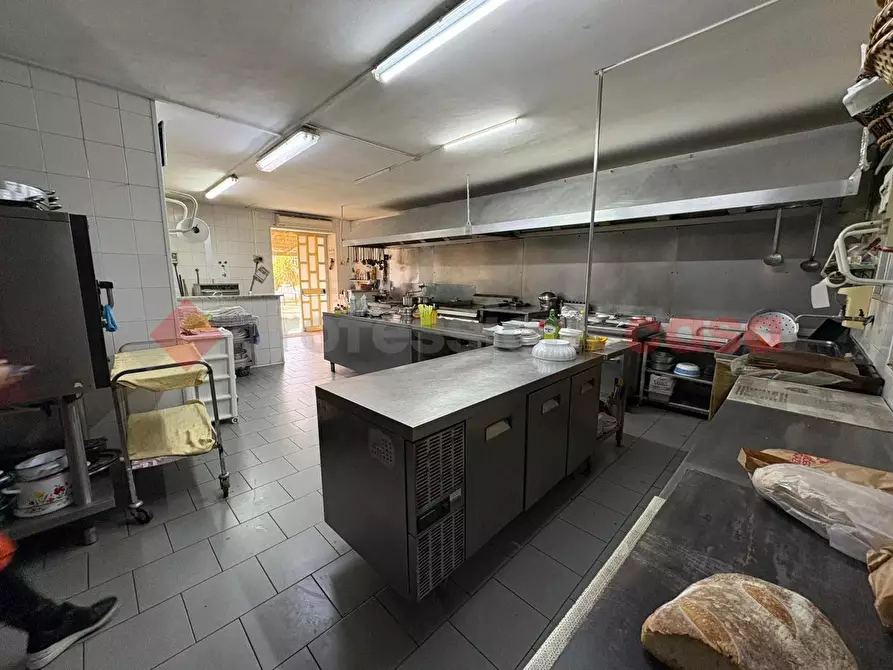 Immagine 12 di Bar / Ristorante in vendita  in Via Punta Fiume, snc a Sessa Aurunca