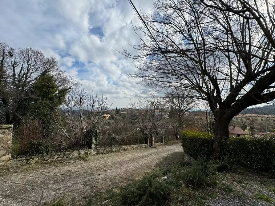 Immagine 17 di Appartamento in vendita  in Via del Poggetto, 4 a Sorano