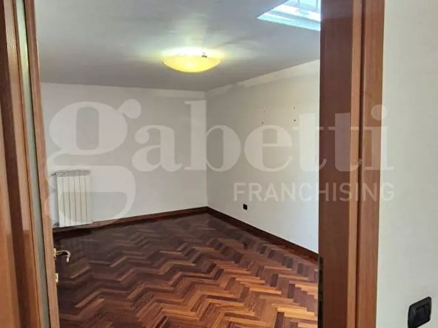 Immagine 26 di Appartamento in vendita  in Via Maresca, 30 a Torre Annunziata