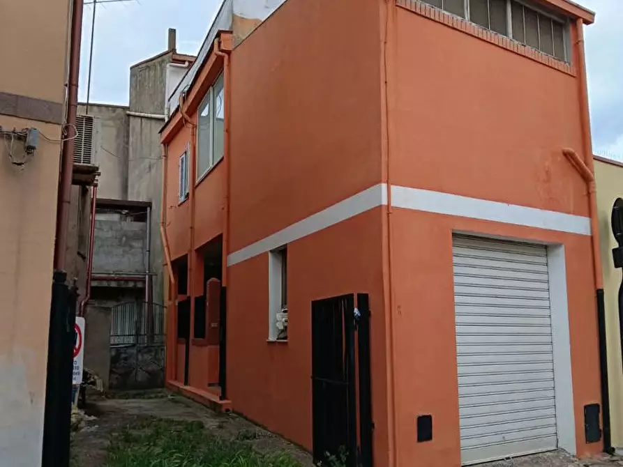 Immagine 1 di Appartamento in vendita  in Via Settembrini, 13 a Domusnovas