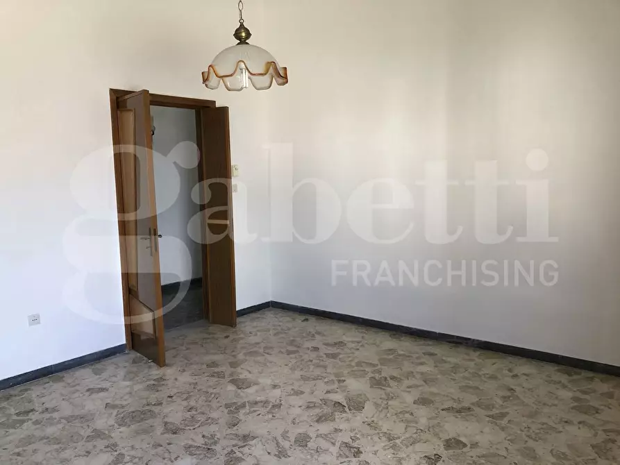 Immagine 10 di Casa indipendente in vendita  in Via Roma, 25 a Salice Salentino