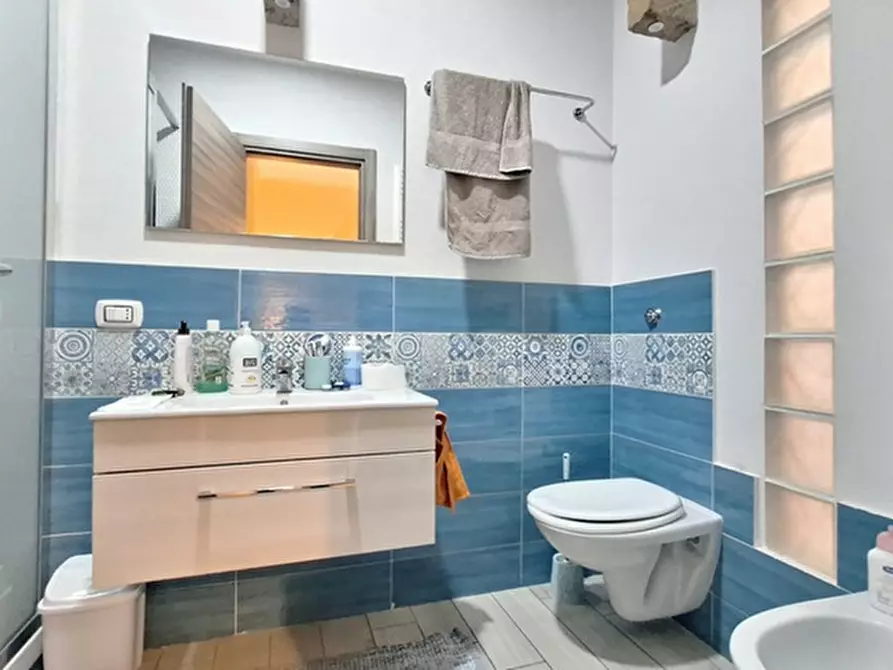 Immagine 15 di Appartamento in vendita  in Piazza Arcangelo Scacchi a Napoli