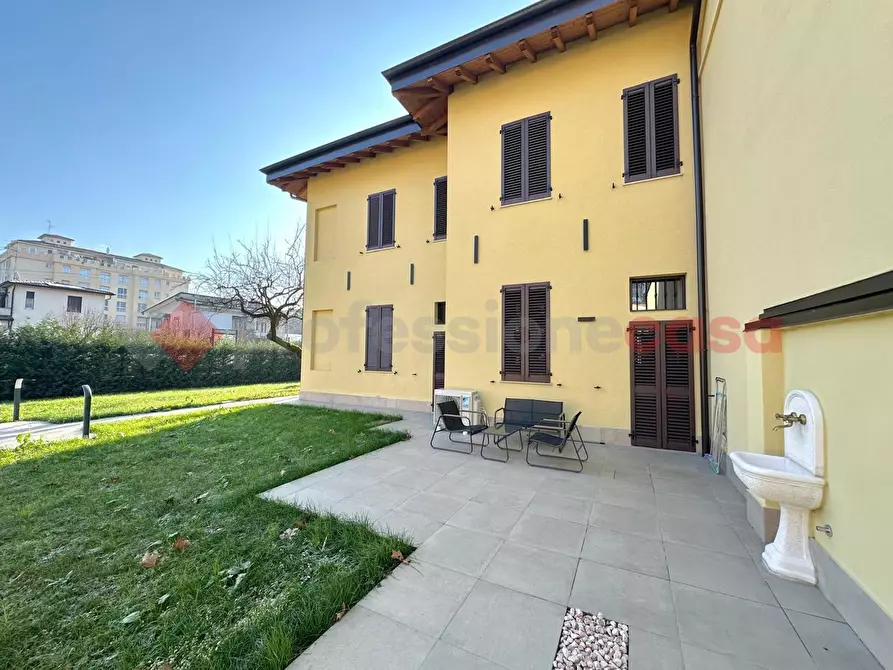 Immagine 12 di Appartamento in vendita  in Via Dante a Opera