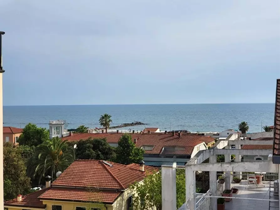 Immagine 17 di Attico in vendita  in Via Zolezzi, 1235 a Massa