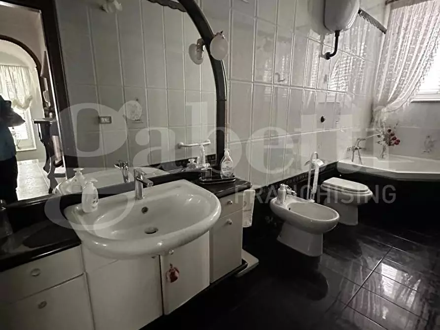 Immagine 18 di Casa indipendente in vendita  in Corso Giuseppe Garibaldi a Ostuni