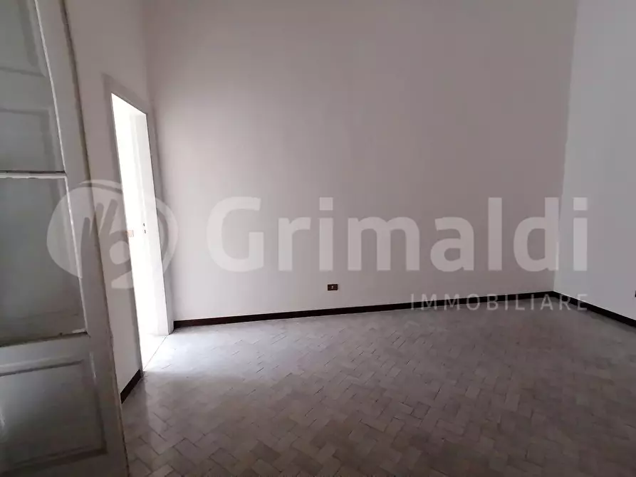 Immagine 14 di Ufficio in affitto  in Via Garibaldi, 150 a Messina