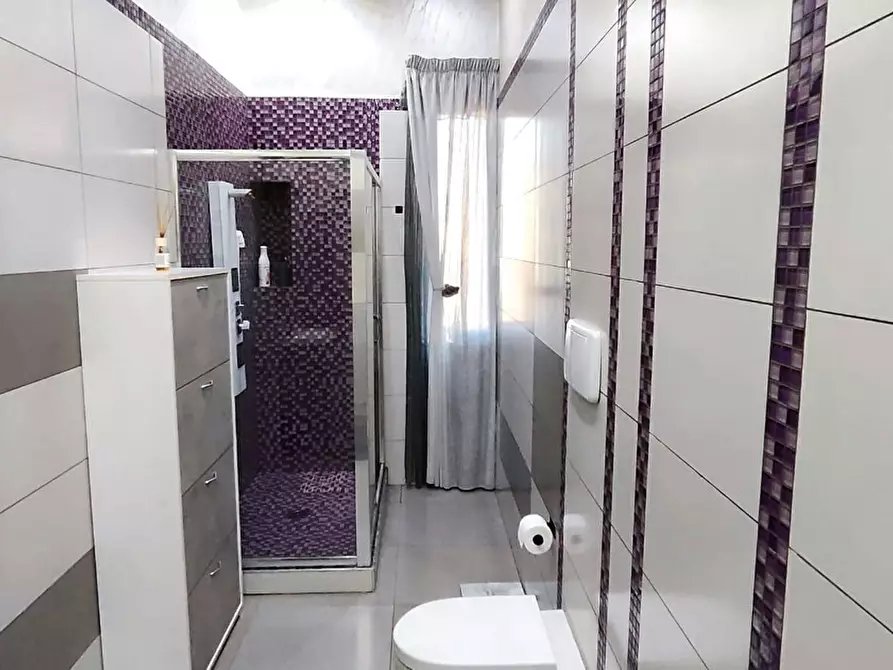 Immagine 19 di Appartamento in vendita  in Via torino a Napoli