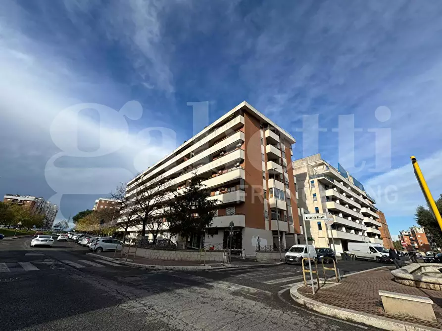 Immagine 1 di Appartamento in vendita  in Via Beniamino Segre, 15 a Roma