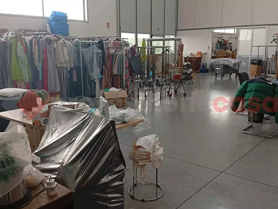 Immagine 7 di Capannone industriale in vendita  in Via DEI LEGNAIOLI a Prato