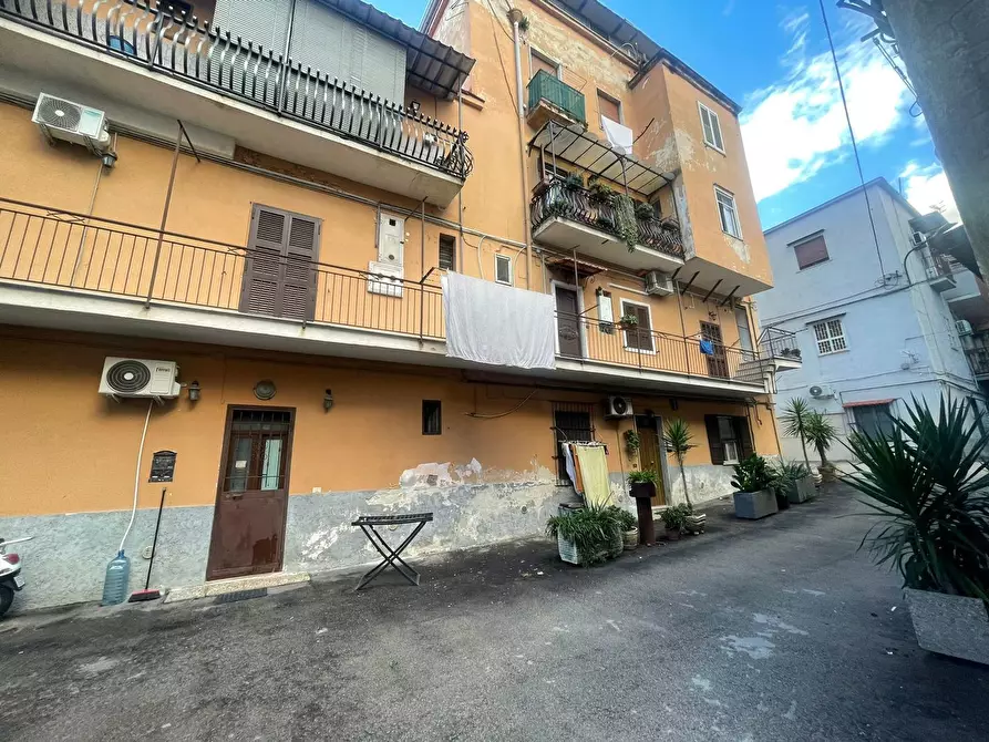 Immagine 7 di Appartamento in vendita  in Via Nuova Del Campo a Napoli