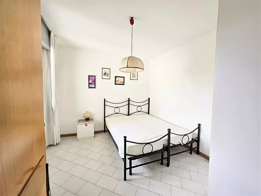 Immagine 9 di Appartamento in vendita  in Via RONCHI, 48 a Massa