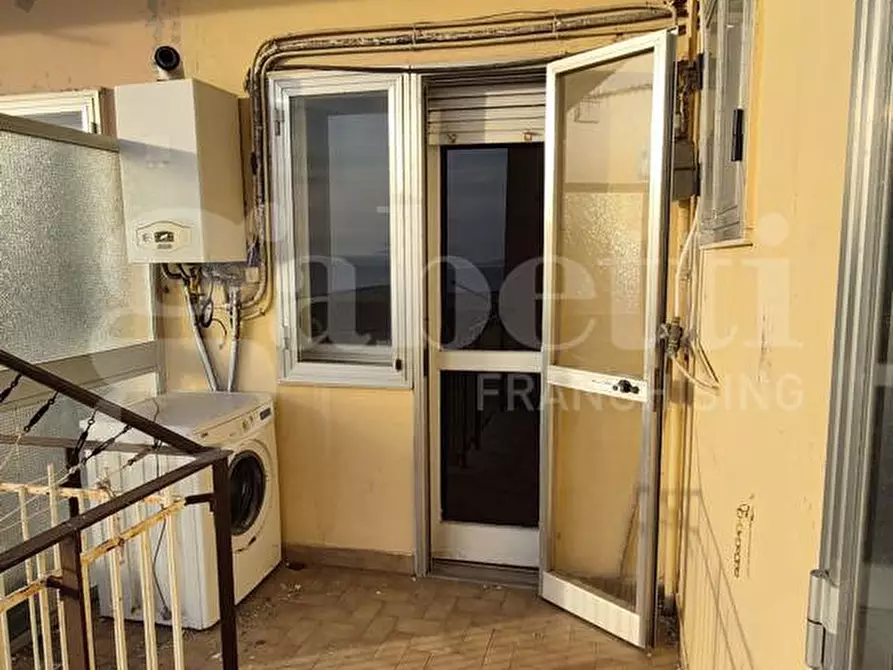 Immagine 37 di Appartamento in vendita  in Via dei Mille, 19 a Torre Annunziata