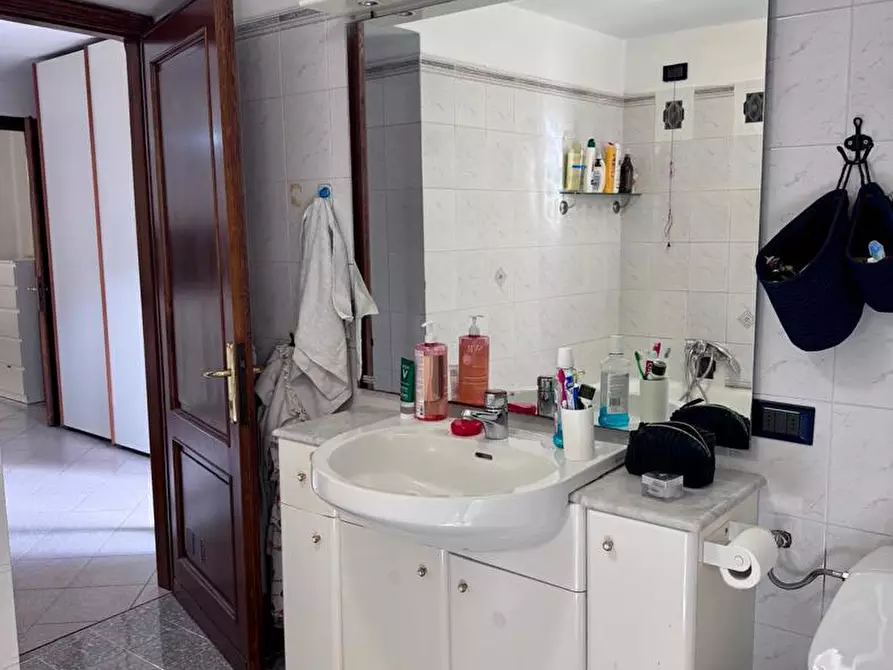 Immagine 20 di Appartamento in vendita  in Via BORGO DEL PONTE, 123 a Massa