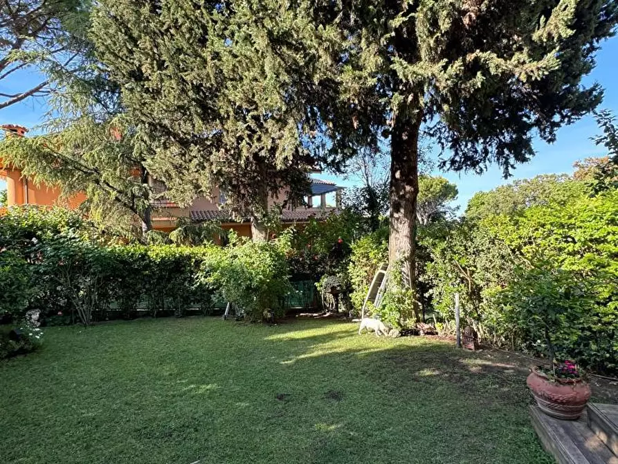 Immagine 2 di Casa quadrifamiliare in vendita  in Via dei Pini, - a Riccione