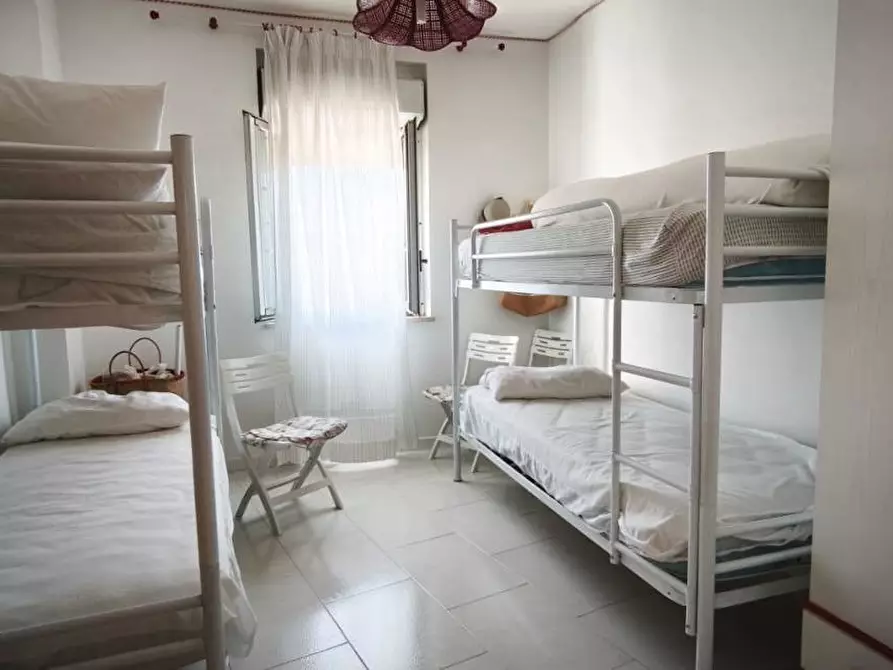 Immagine 29 di Appartamento in vendita  in Via Fratelli Bandiera, 10 a Tortora