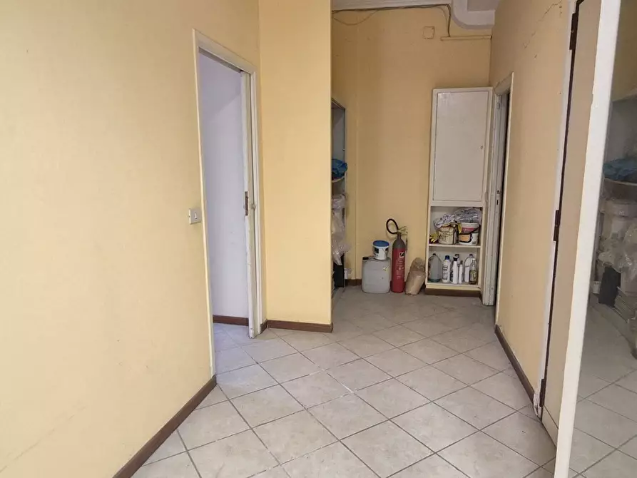 Immagine 4 di Magazzino in vendita  in Via aurelia, 125 a Roma