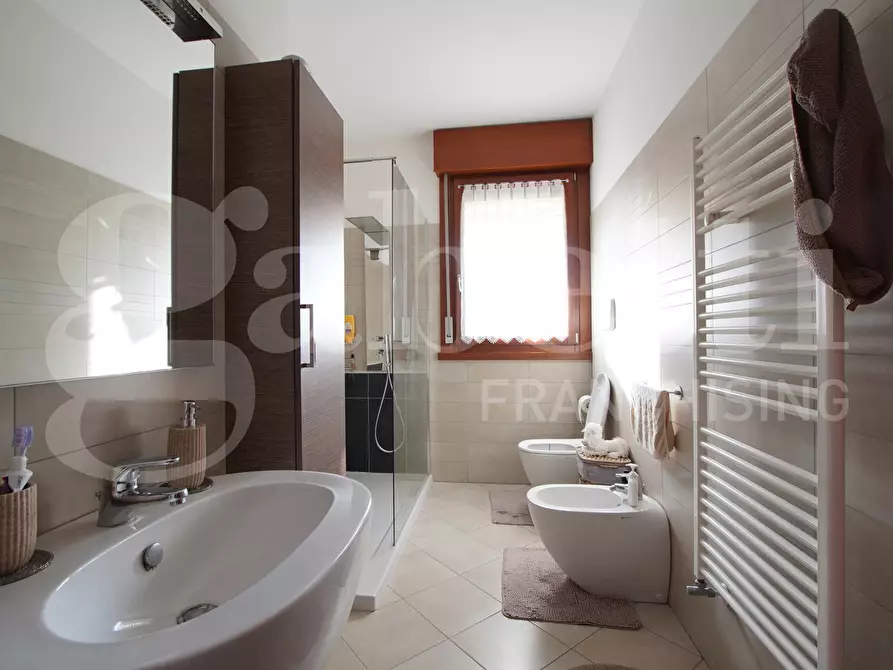 Immagine 13 di Appartamento in vendita  in Via Bissuola, . a Venezia