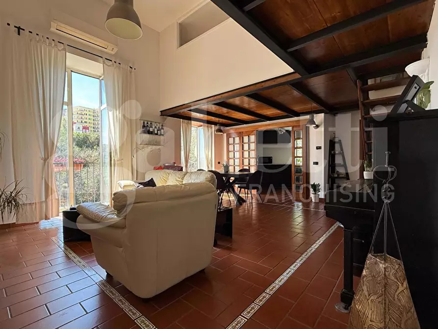 Immagine 13 di Appartamento in vendita  in Via Girolamo Santa Croce, 15 a Napoli