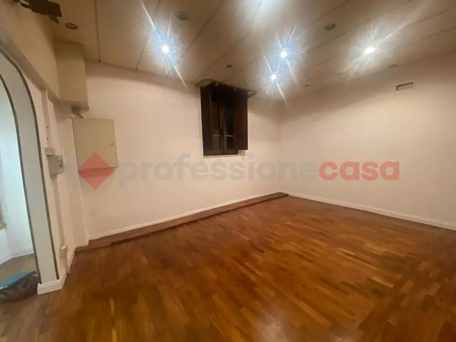 Immagine 5 di Negozio in affitto  in Via G. da Empoli a Empoli
