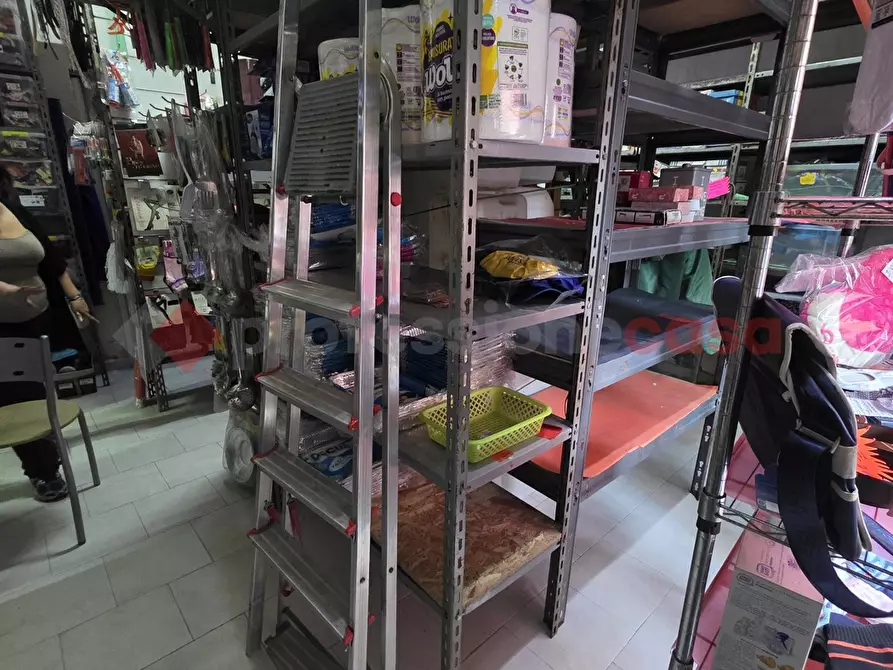 Immagine 9 di Attività commerciale in vendita  in Via Bernardino Martirano, 2/A/b a Napoli