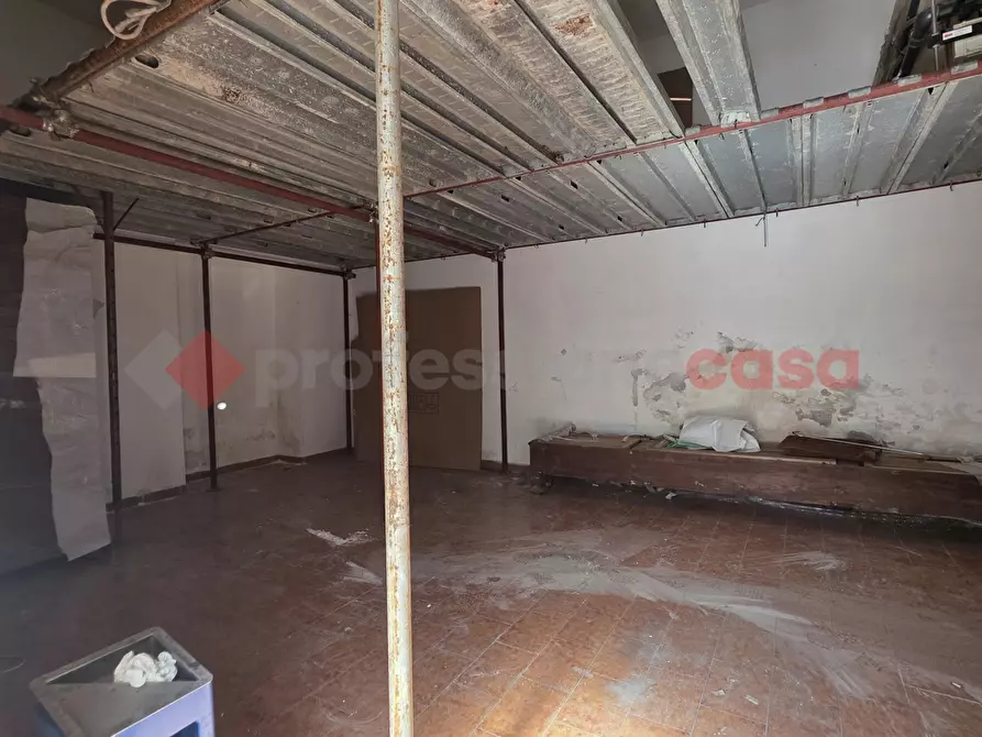 Immagine 19 di Ufficio in vendita  in Via Ferrante Imparato, 33 a Napoli