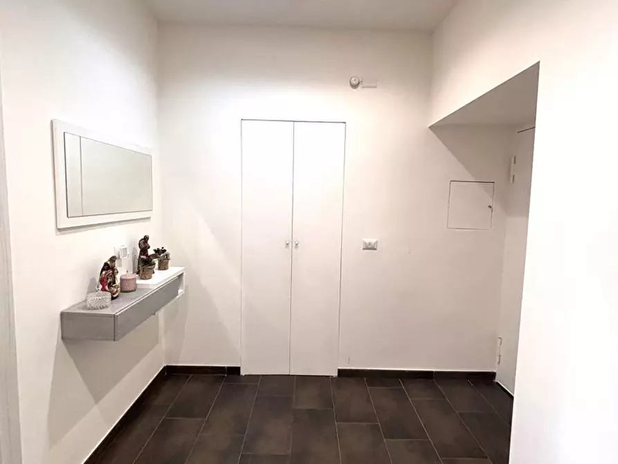 Immagine 5 di Appartamento in affitto  in Via Santa Maria Della Neve a Napoli