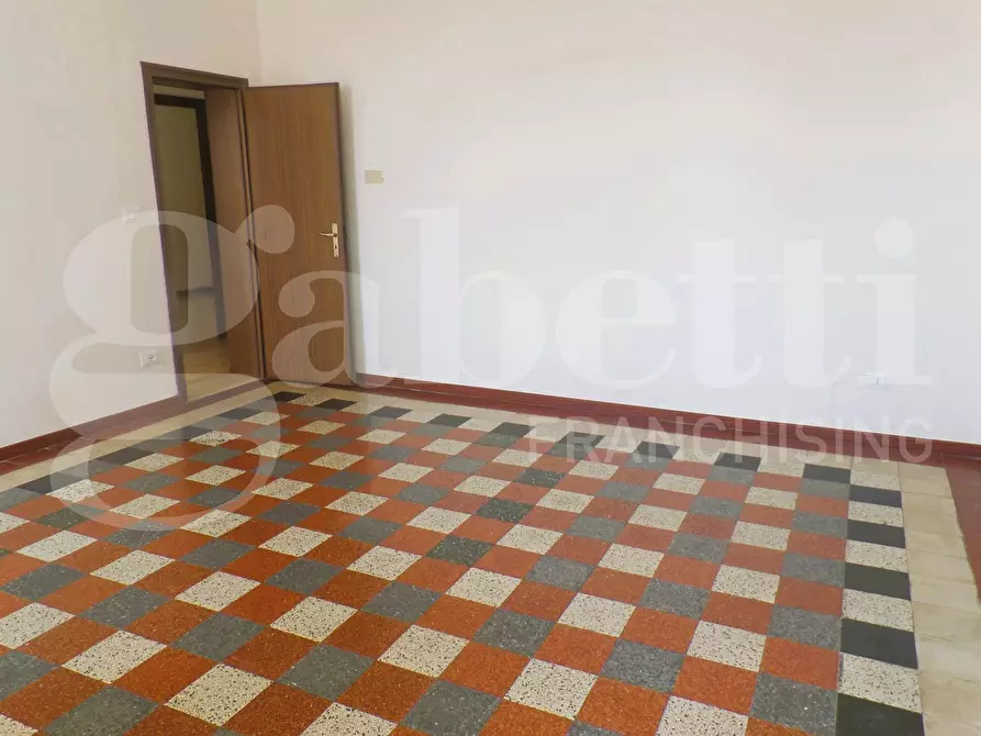 Immagine 7 di Appartamento in vendita  in Via Ugo Bassi, 59 a Cento