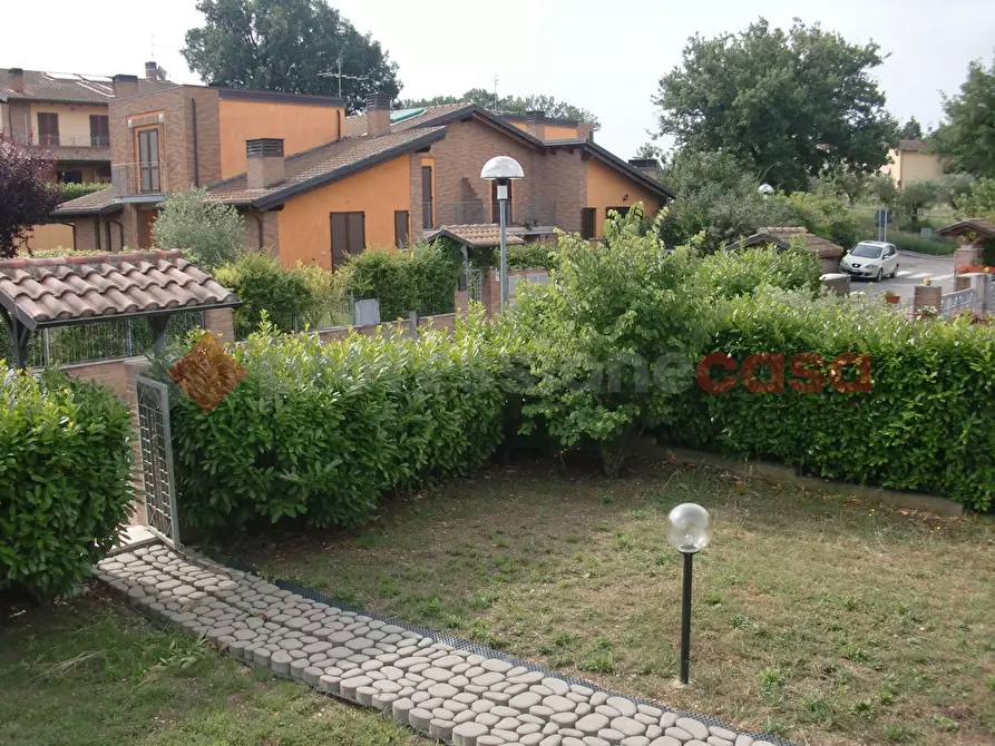 Immagine 3 di Casa bifamiliare in vendita  in Via Parco dei Pini a Marsciano