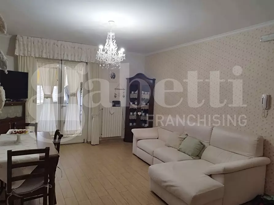 Immagine 4 di Appartamento in vendita  in Piazza SANDRO PERTINI, 5 a Taranto