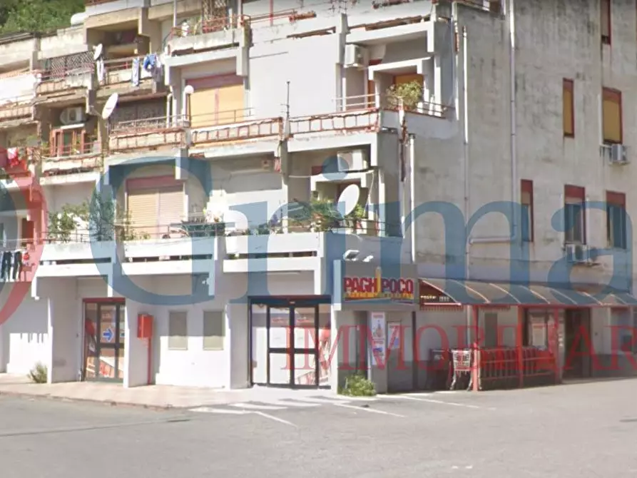Immagine 4 di Negozio in vendita  in Contrada Avarna San Michele a Messina