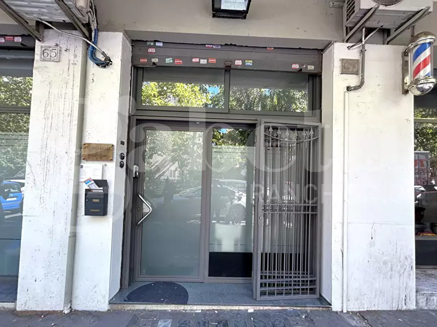 Immagine 3 di Ufficio in affitto  in Via Valerio Publicola, 65-67 a Roma