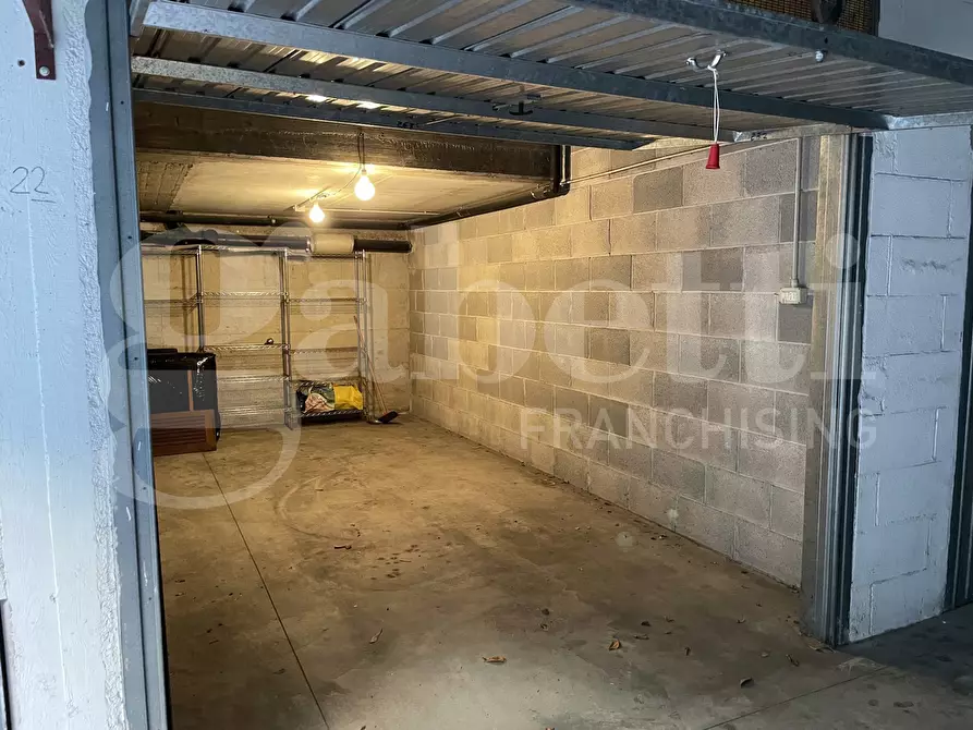 Immagine 1 di Box auto in affitto  in Viale CittÃ  d'Europa, 657 a Roma