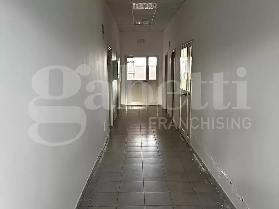 Immagine 13 di Ufficio in vendita  in Via Dei Calafati, 7 a Molfetta