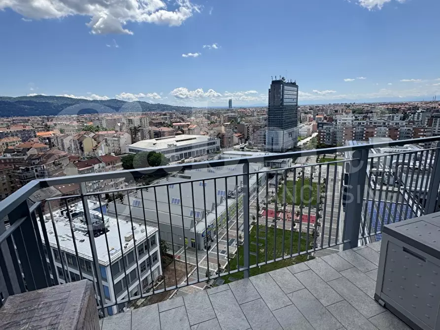 Immagine 22 di Attico in vendita  in Piazza DELLA COSTITUZIONE, 39 a Torino