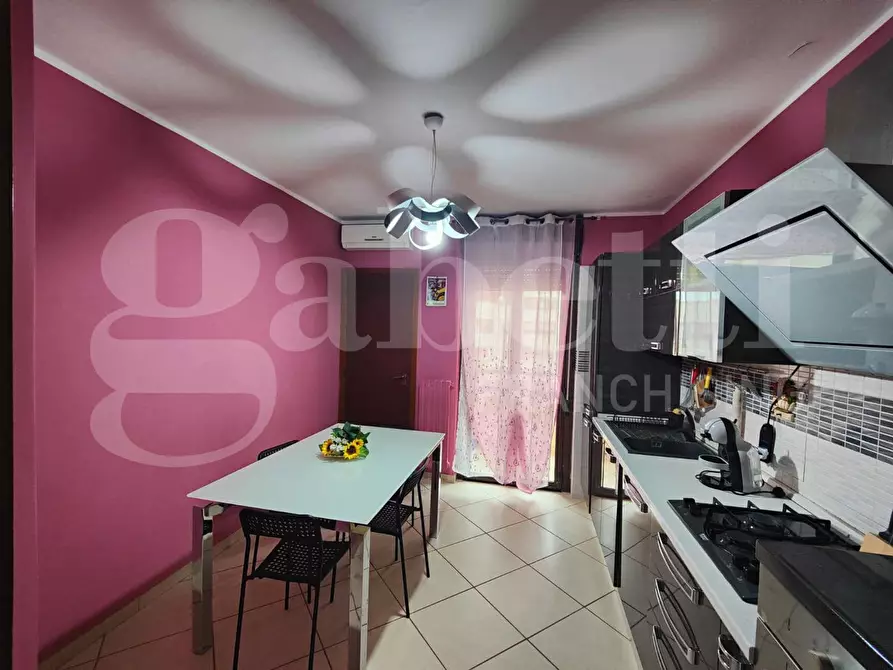 Immagine 5 di Appartamento in vendita  in Piazza G.B.TEDESCO, 23 a Taranto