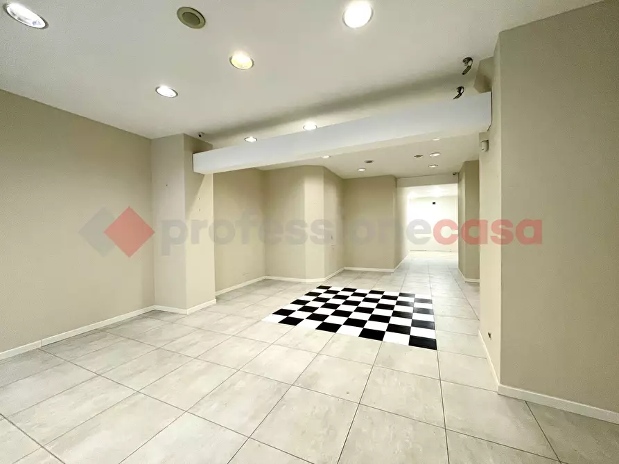 Immagine 1 di Negozio in affitto  in Via del Circo, 19 a Perugia