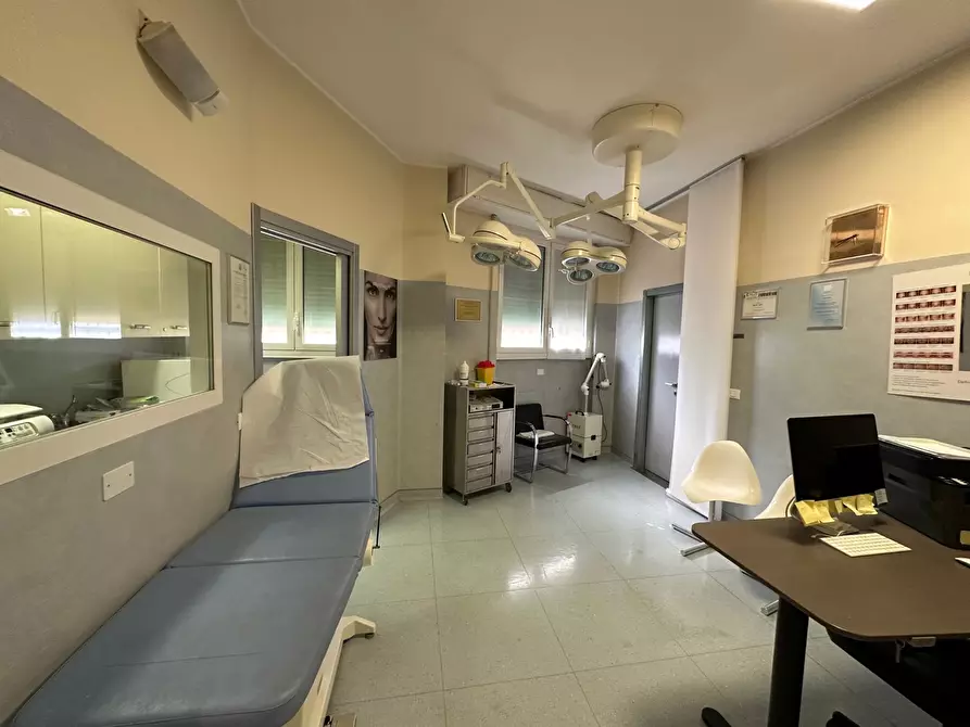 Immagine 10 di Ufficio in vendita  in Via Giovanni Pezzotti, 10 a Milano