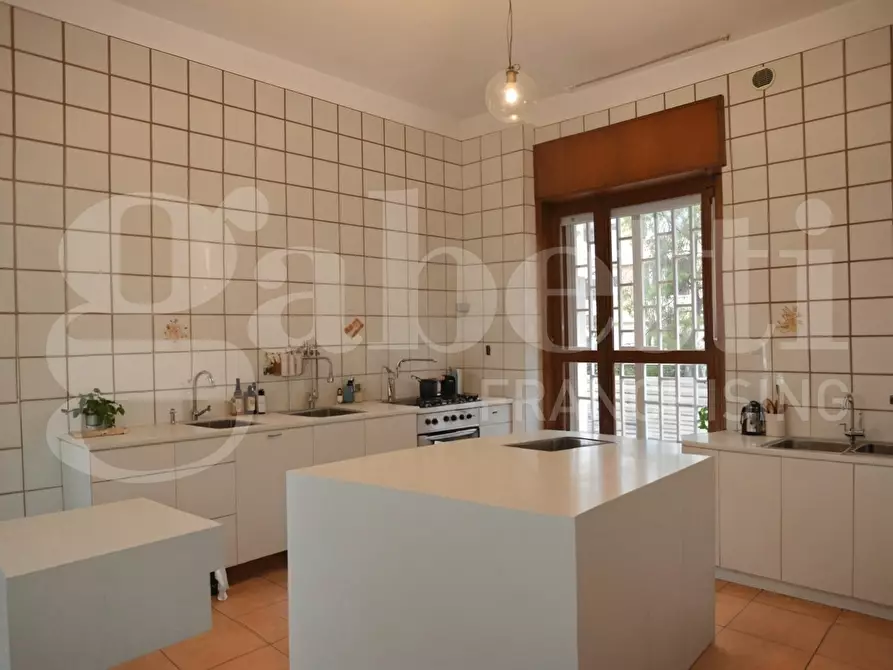 Immagine 48 di Appartamento in vendita  in Via R. SCHUMAN, 15 a Bari