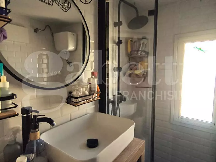 Immagine 11 di Appartamento in vendita  in Via delle Palme, 87 a Roma