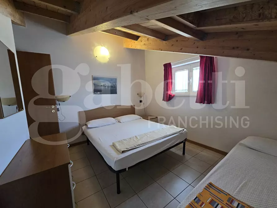 Immagine 11 di Appartamento in vendita  in Via Edmondo de Amicis, 14-16 a Tortoreto
