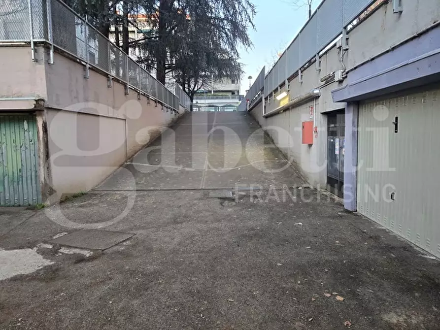 Immagine 10 di Box auto in vendita  in Via sibellius, 16 a Milano