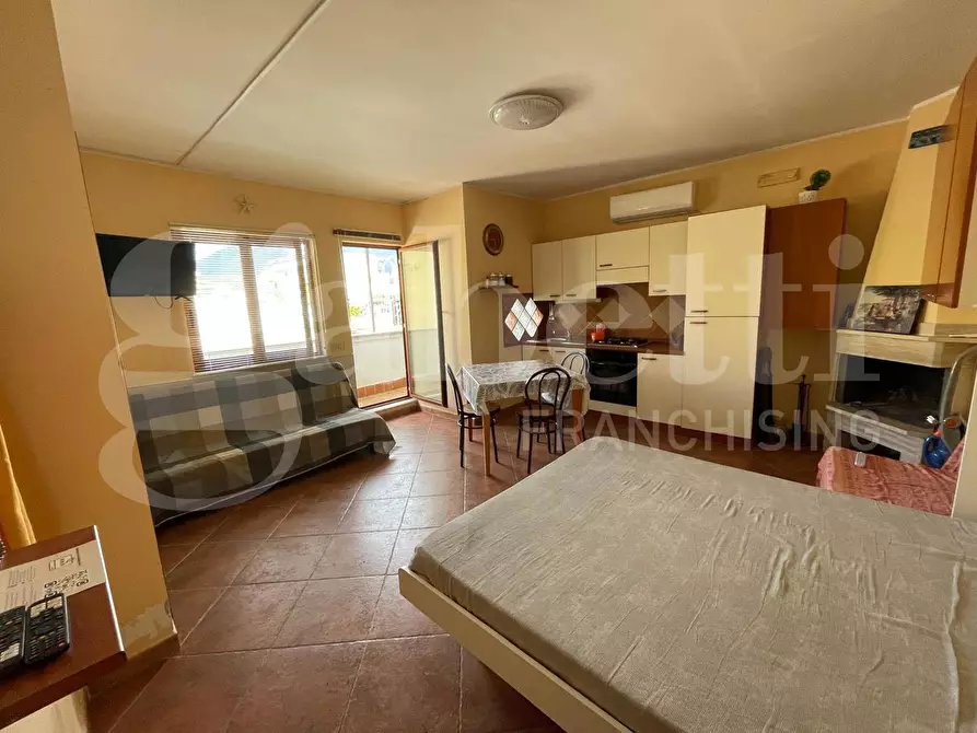 Immagine 2 di Appartamento in vendita  in Vico 11 Lungomare G. Caboto, 41 a Gaeta