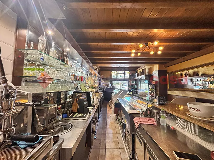 Immagine 14 di Attività commerciale in vendita  in Viale regina margherita, 13 a Anagni